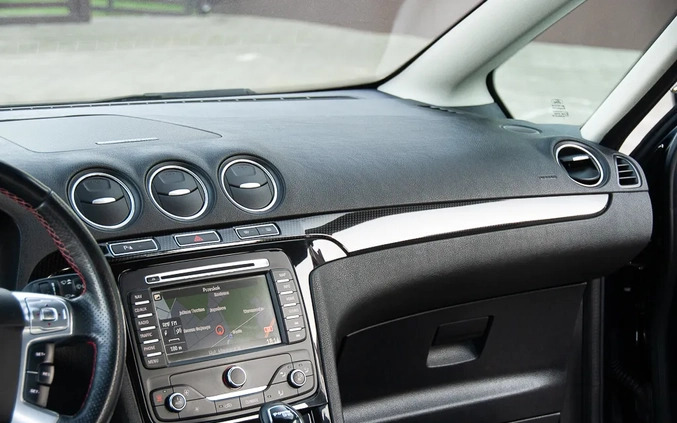 Ford S-Max cena 41900 przebieg: 212000, rok produkcji 2013 z Wyszków małe 742